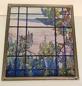 lot 65 image: Metropolitan Museum Art - MMA - Stained Glass Suncatcher