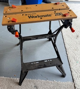 lot 54 image: HANDY Workmate 200 collapsible workbench