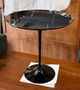 lot 57 image: Mid Century Style Marble Top Tulip Base Side Table