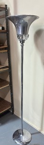 lot 108 image: Mid Century Aluminum and Lucite Floor Lamp