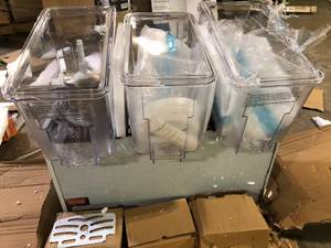lot 27 image: SVOPES 9.6 Gal Ice Tea Drink Machine - 3 Tanks, 620W Stainless Steel Juice Dispenser with Thermostat for Restaurants & Parties (2 Containers Cracked)  Customer Returns See Pictures
