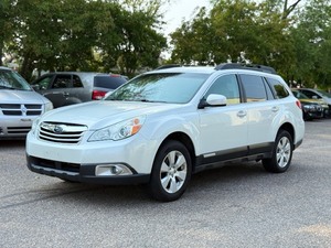 lot 13 image: 2011 SUBARU OUTBACK 2.5I PREMIUM All Wheel Drive  2 Owner  No Accidents (NO RESERVE)