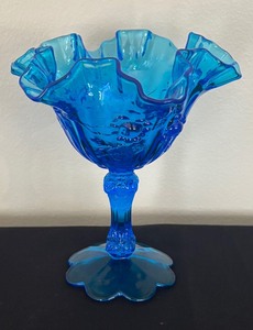lot 63 image: Vintage Fenton Colonial Blue Cabbage Rose Compote