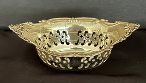 lot 77 image: Vintage Gorham Cromwell Sterling Silver Nut Dish