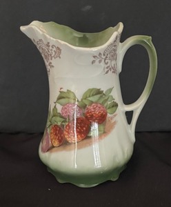 lot 80 image: Antique Lehmann Arzberg of Bavaria Creamer Pitcher