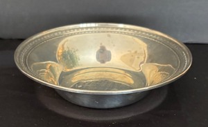 lot 116 image: Vintage Hamilton Sterling Silver Bowl