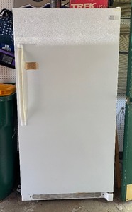 lot 15 image: Kenmore Refrigerator Model 253.60722012