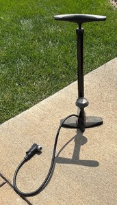 lot 174 image: Bike Smart Powerflate 2 Floor Pump