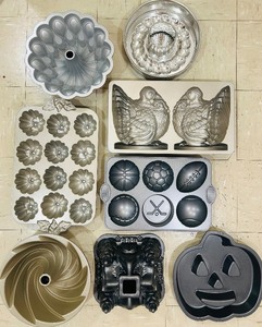 lot 97 image: Assorted Baking Molds including a Nordic Ware Turkey Cake Pan
