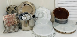 lot 98 image: Large Baking Lot including Muffin Tins and More