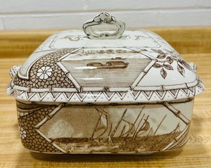 lot 55 image: Vintage Brown Transfer-ware Covered Dish by C.W. Turner & Sons