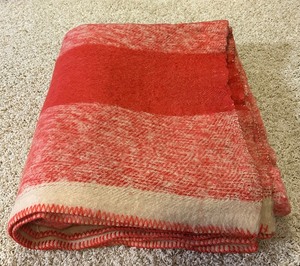 lot 58 image: Beautiful Large Vintage Wool Blanket