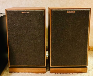lot 10 image: The Pair of Klipsch KG4 vintage Stereo Speakers