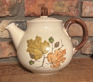 lot 198 image: Vintage Matlox Poppytrail Woodland Coffee Tea Pot