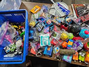 lot 28 image: Collection Of Happy Meal Toys & Other Fast Food Give-Aways