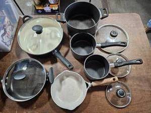 lot 29 image: Assorted Pots, Pans, Lids