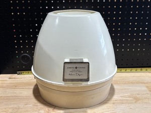 lot 10 image: GE Portable Hair Dryer