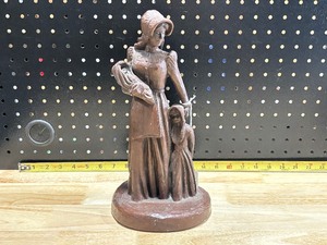lot 11 image: Vintage Sculpture Colonial Woman and Baby Girl