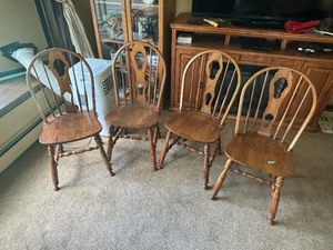 lot 5 image: Kitchen Chairs