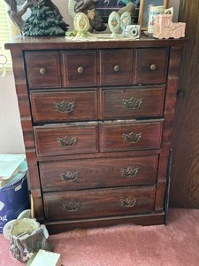 lot 23A image: Dresser