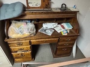 lot 39 image: Roll Top Desk