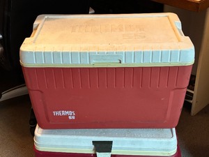 lot 40 image: Thermos Cooler