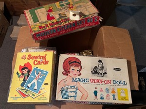 lot 61 image: Vintage Toys, Collectibles
