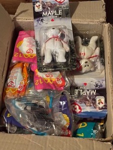 lot 65 image: Box of Beanie Babies