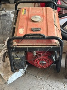 lot 106 image: Power Wise Generator