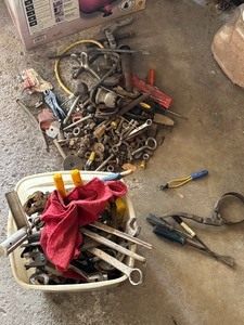 lot 107 image: Hand Tools and Hardware
