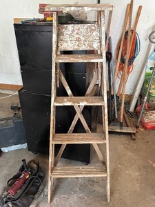 lot 116 image: Step Ladder