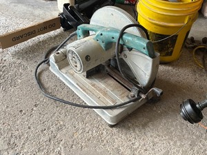 lot 76 image: Chop Saw
