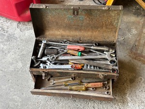 lot 85 image: Tool Box and Tools