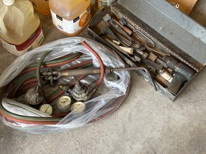 lot 94 image: OxyAcetylene Hose and Manifolds, Strikers, and More