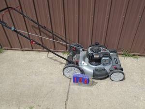 Murray E500 push mower. Very clean. Tested & works. As shown.