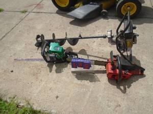 lot 105 image: Group of auger, edger & chainsaw. All tested by consignor. As shown.