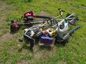 lot 106 image: Group of blowers & weed trimmers for parts or repair. Untested. As shown.
