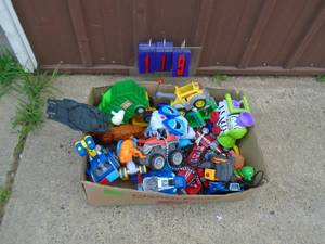 lot 119 image: Large box of kids toys. As shown.