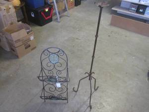 lot 104 image: (EC1) Metal Magazine Rack and Candl...