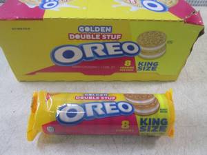 lot 113 image: (B-3) 10 King Size Golden Double St...