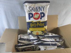 lot 139 image: (EC2) 6 Big Bags of Skinny Pop Harr...