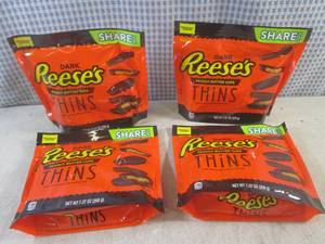 lot 153 image: (B-3) 4 Share Pack Size Bags Dark R...