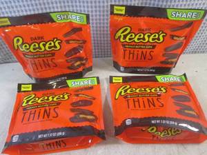 lot 155 image: (B-3) 4 Share Pack Size Bags Dark R...