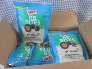 lot 177 image: (C-1) 8 Bags of Skippy Girl Scouts ...