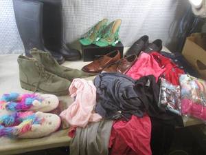 lot 22 image: (EW6) Assorted Shoes, Boots and Clo...