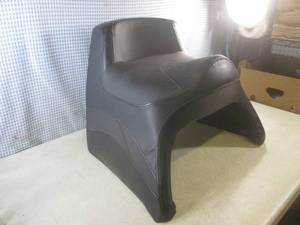lot 30 image: (CS) Kimpex SeatJack Seat Base Pass...