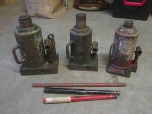 lot 45 image: (EC1) 3 Large Heavy Duty Bottle Jac...