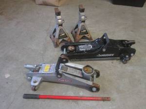 lot 46 image: (EC1) Pair of 3-Ton Jack Stands  2...