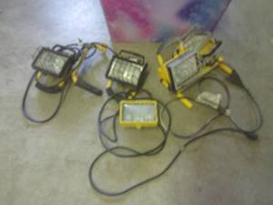 lot 76 image: (A-3) Assorted Work Lights in Tote...