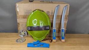 lot 187 image: Teenage Mutant Ninja Turtles Leonardo Role Play Costume Set